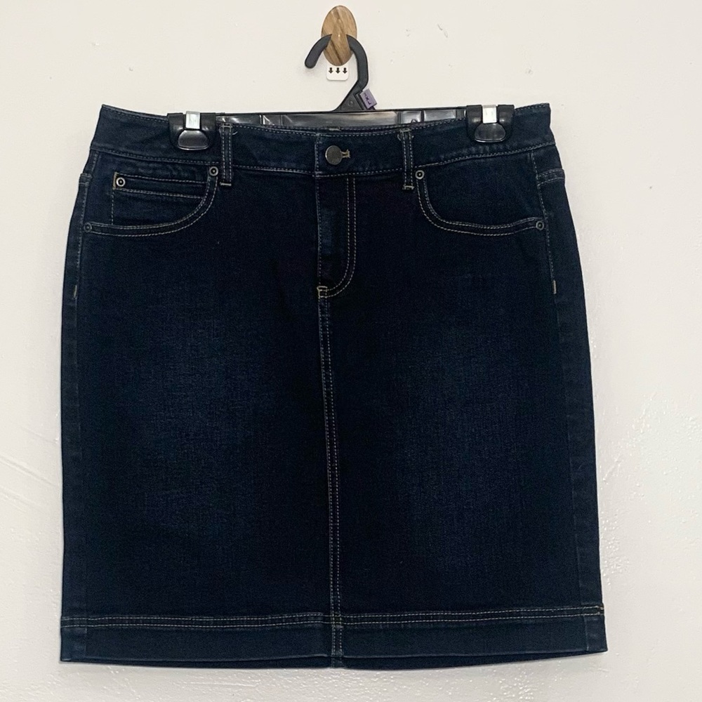 J Jill dark blue denim skirt size 6